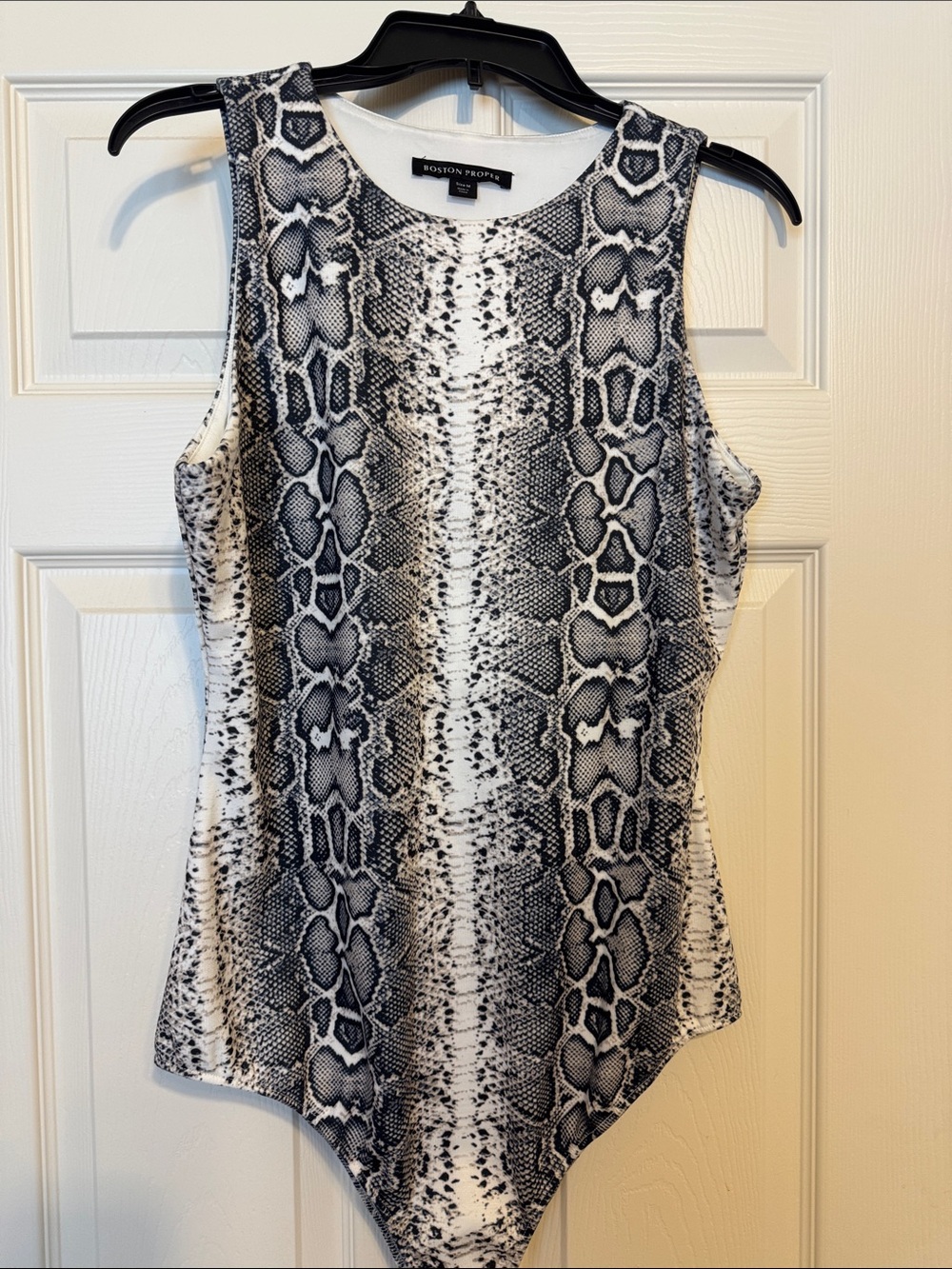 Boston Proper Black & White Snake-Print Sleeveless Bodysuit